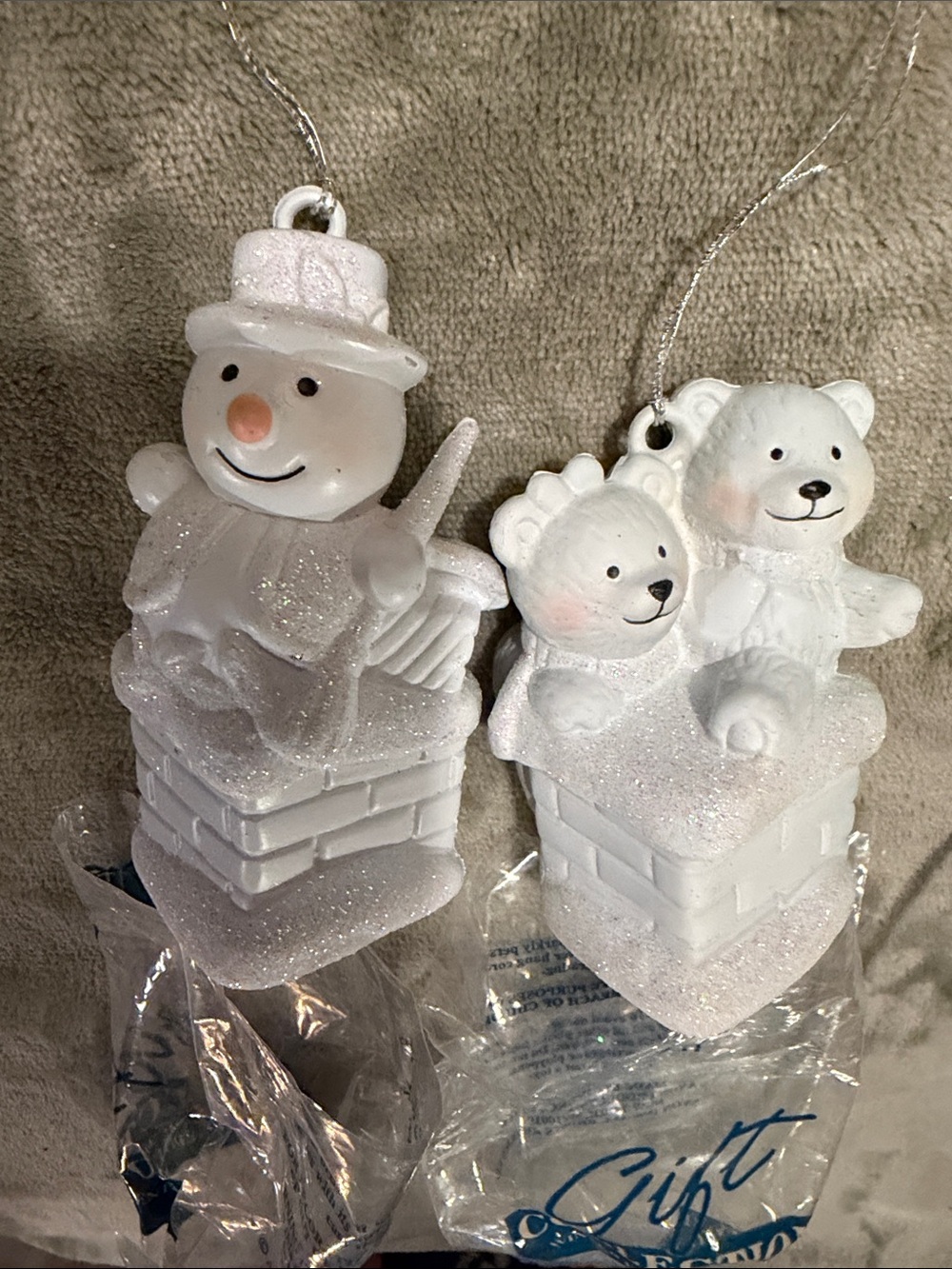 Avon Winter Frolic Snowmen Pair